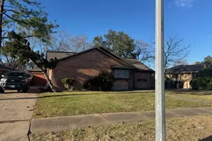12262 Huntington Venture Dr, Houston, TX 77099 - Photo 1