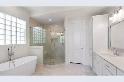 4621 Maxie Street, Houston, TX 77007 - Photo 14
