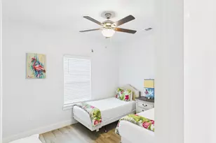 2403 S Bronte St, Rockport, TX 78382 - Photo 24