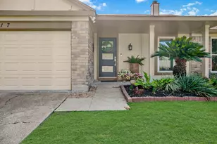 2717 Hot Springs Dr, Pearland, TX 77584 - Photo 2