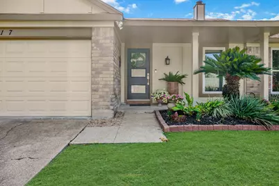 2717 Hot Springs Drive, Pearland, TX 77584 - Photo 2