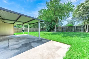 17102 Coachmaker Dr, Friendswood, TX 77546 - Photo 24