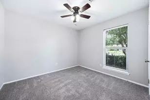 17102 Coachmaker Dr, Friendswood, TX 77546 - Photo 16