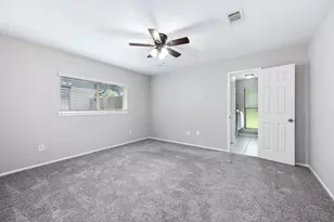 17102 Coachmaker Dr, Friendswood, TX 77546 - Photo 22