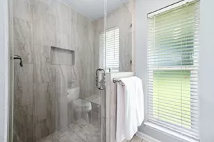 17102 Coachmaker Dr, Friendswood, TX 77546 - Photo 22