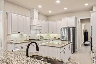 1607 Dove Ridge Dr, Katy, TX 77493 - Photo 2