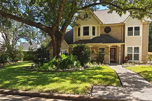 9823 Pine Pass Dr, Houston, TX 77070 - Photo 2