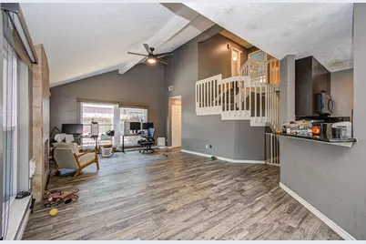 2122 Courtshire Lane, Sugar Land, TX 77478 - Photo 8
