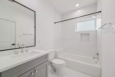 2826 Versailles Oak Lane, Houston, TX 77092 - Photo 10