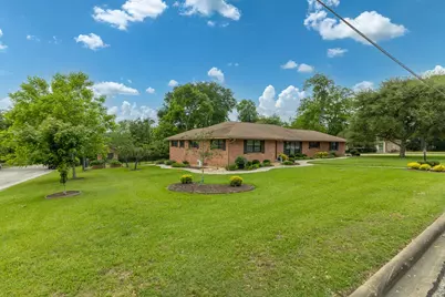 408 W Tom Green Street, Brenham, TX 77833 - Photo 46