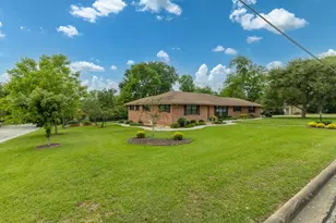 408 W Tom Green St, Brenham, TX 77833 - Photo 46