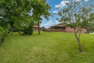 408 W Tom Green St, Brenham, TX 77833 - Photo 42