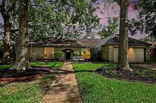 3007 Woodwren Ct, League City, TX 77573 - Photo 1