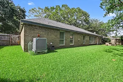 3007 Woodwren Court, League City, TX 77573 - Photo 20
