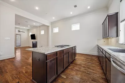 258 E 28th Street, Houston, TX 77008 - Photo 10