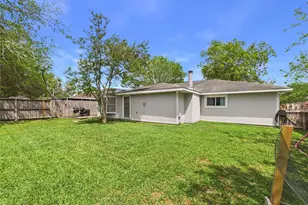 2818 New England Ct, Webster, TX 77598 - Photo 38