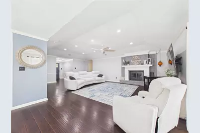 2818 New England Court, Webster, TX 77598 - Photo 14