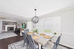 2818 New England Ct, Webster, TX 77598 - Photo 10