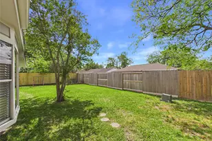 2818 New England Ct, Webster, TX 77598 - Photo 36