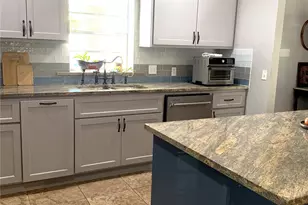 1002 Washington St, Brenham, TX 77833 - Photo 6