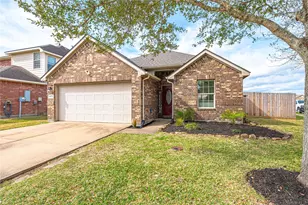 6722 Poplar Bend Ln, Dickinson, TX 77539 - Photo 2