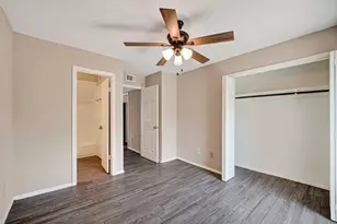 7895 Green Lawn Dr, Houston, TX 77088 - Photo 18