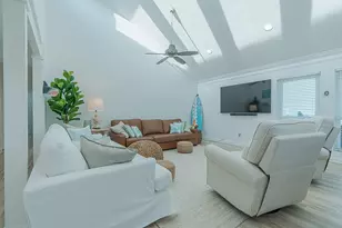 13826 Pirates Beach Blvd, Galveston, TX 77554 - Photo 12