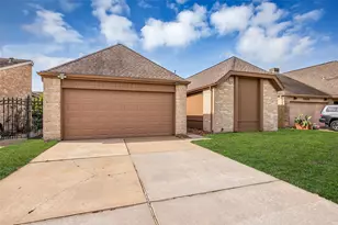 11827 Brook Meadows Ln, Meadows Place, TX 77477 - Photo 28