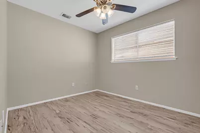 11827 Brook Meadows Lane, Meadows Place, TX 77477 - Photo 22