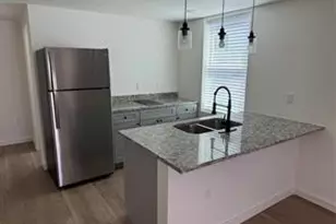 905 74th St, Houston, TX 77011 - Photo 2