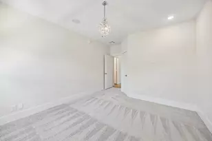 8558 Ridgepoint Dr, Houston, TX 77055 - Photo 34