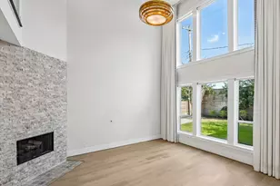 8558 Ridgepoint Dr, Houston, TX 77055 - Photo 6