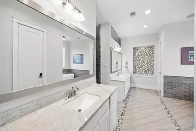 8558 Ridgepoint Drive, Houston, TX 77055 - Photo 18