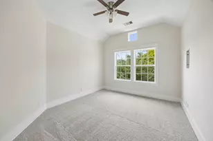 8558 Ridgepoint Dr, Houston, TX 77055 - Photo 36