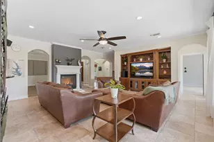 18807 Serene Water Ct, Montgomery, TX 77356 - Photo 8
