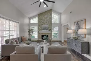 107 Shadylyn Dr, Conroe, TX 77304 - Photo 8