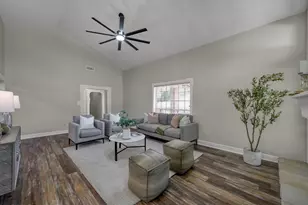 107 Shadylyn Dr, Conroe, TX 77304 - Photo 12