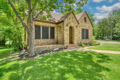 409 N Hutchins Street, Bryan, TX 77803 - Photo 2