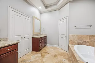 234 Detering Street, Houston, TX 77007 - Photo 10