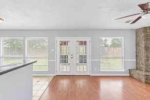 12027 Huntington Park Dr, Houston, TX 77099 - Photo 42