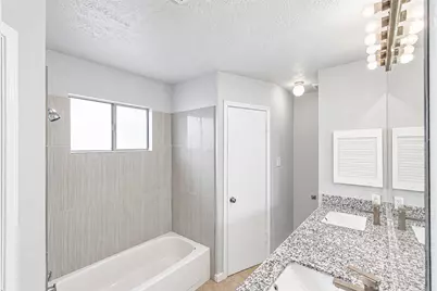 12027 Huntington Park Drive, Houston, TX 77099 - Photo 36