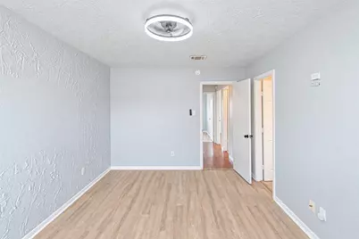 12027 Huntington Park Drive, Houston, TX 77099 - Photo 34