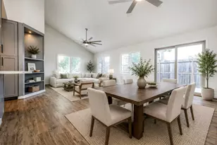 12730 Ridgelow Ln, Houston, TX 77070 - Photo 2