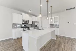 1214 Mira Mar Ct, Rosharon, TX 77583 - Photo 4