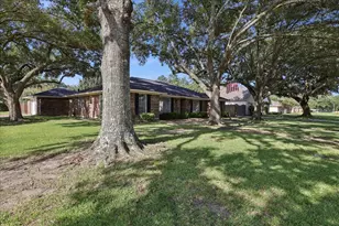 5925 Longwood St, Beaumont, TX 77707 - Photo 2