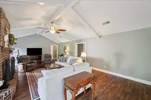 5925 Longwood St, Beaumont, TX 77707 - Photo 8