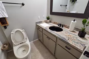 6430 Bankside Dr, Houston, TX 77096 - Photo 10