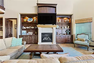 680 Villa Dr, Crystal Beach, TX 77650 - Photo 20