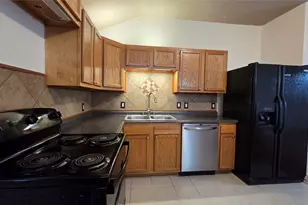 10635 Royal Cavins Dr, Conroe, TX 77303 - Photo 6