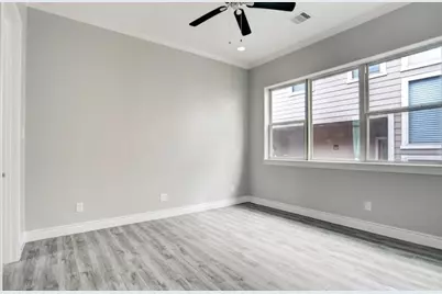 8907 Spring Knoll Forest Drive, Houston, TX 77080 - Photo 18